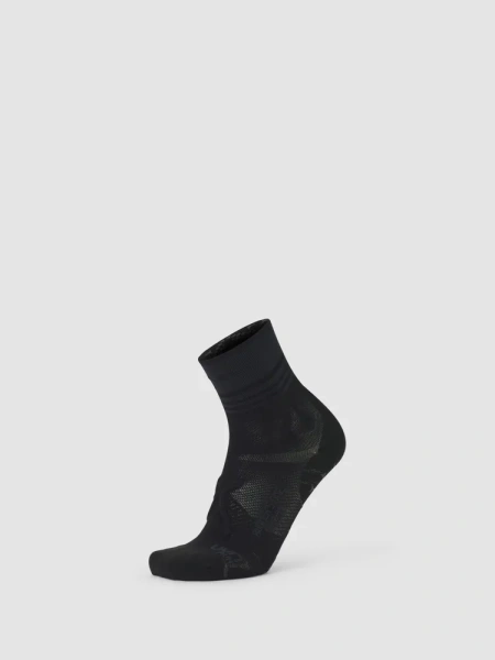 RUNNER'S ONE SHORT GRIP SOCKS Black